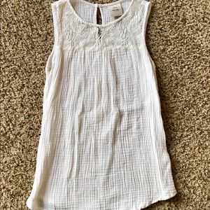 Sleeveless Blouse with Lace Detail